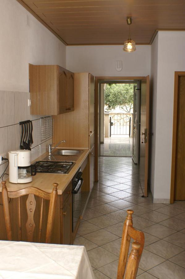 Apartments By The Sea Mandre, Pag - 4098 Dış mekan fotoğraf